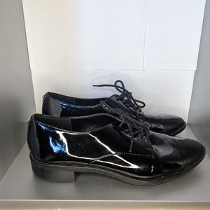 Anne Klein Patent Oxford Shoes - size 8